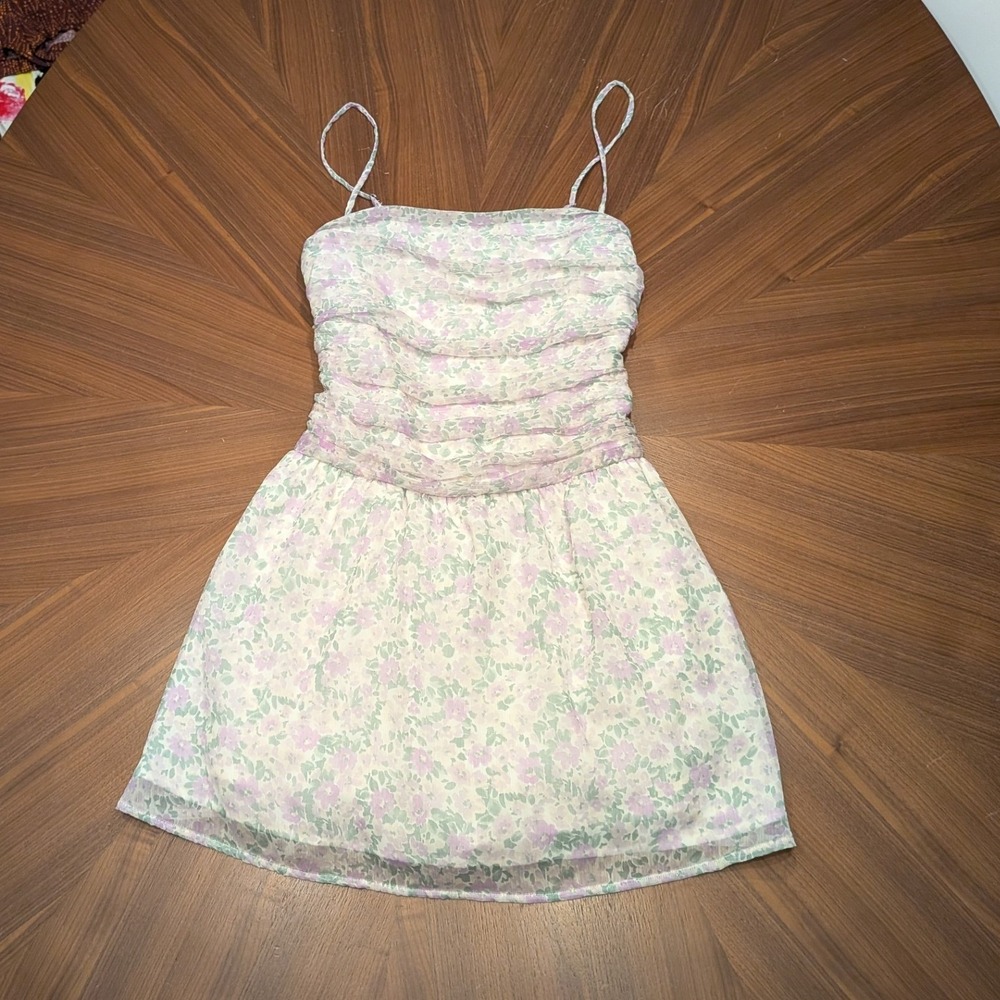 Hollister Ruched Smocked Floral Top Womens XS White Purple Excellent Pockets